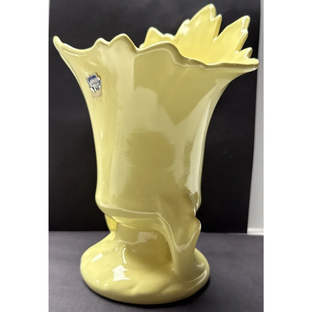 Vintage Camark Art Pottery Vase Planter Handles Leaf Shaped Yellow #807 As-Is